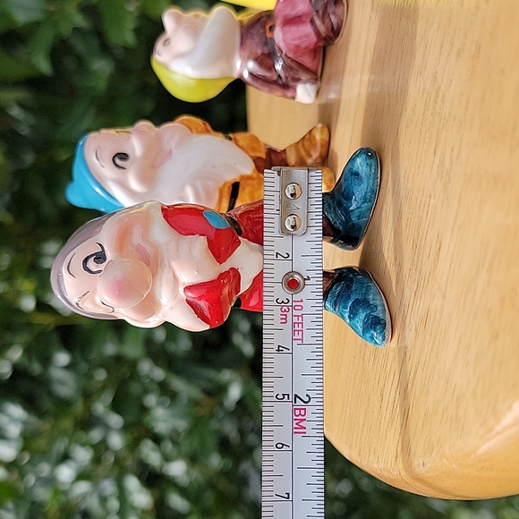 VINTAGE Snow White & The Seven Dwarfs figurines - Picture 9 of 11